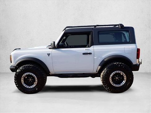 Used 2022 Ford Bronco 2-Door w/ Sasquatch Package AWD/4WD image 2