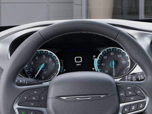 New 2027 Chrysler Pacifica Select FWD image 17