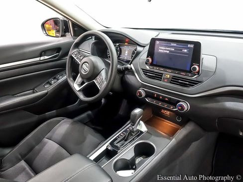 Used 2022 Nissan Altima 2.5 SV image 31