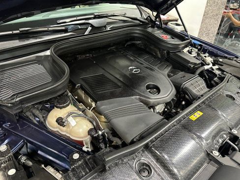 Used 2020 Mercedes-Benz GLS 450 4MATIC image 9