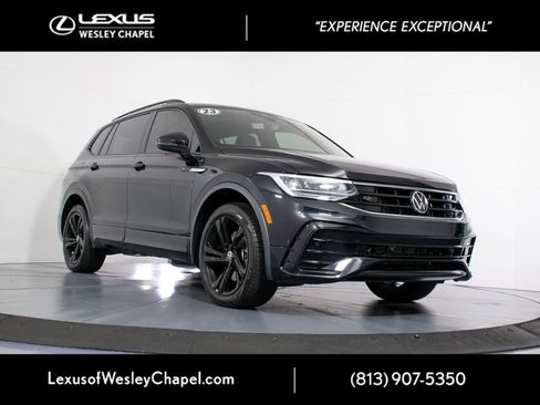 Used 2023 Volkswagen Tiguan SE R-Line FWD image 1