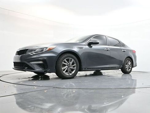 Used 2020 Kia Optima LX image 39