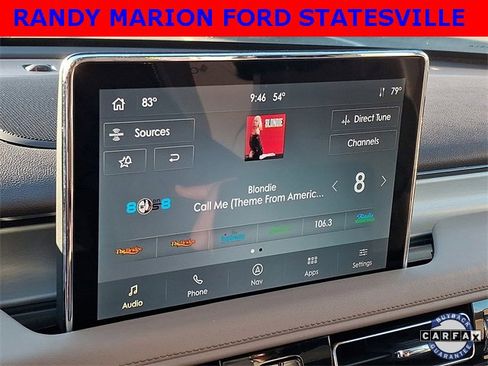 Used 2023 Lincoln Aviator AWD w/ Premium Package image 18