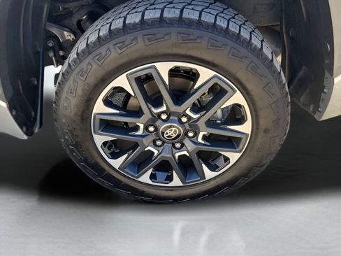 Used 2025 Toyota Tundra Limited image 5