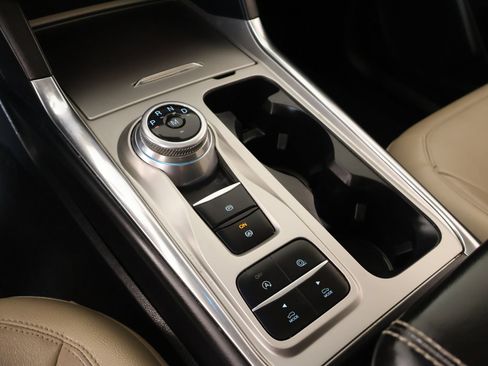 Used 2020 Ford Explorer Limited RWD image 9