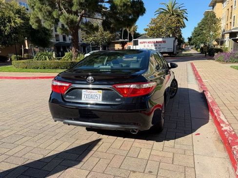 Used 2017 Toyota Camry SE FWD image 10