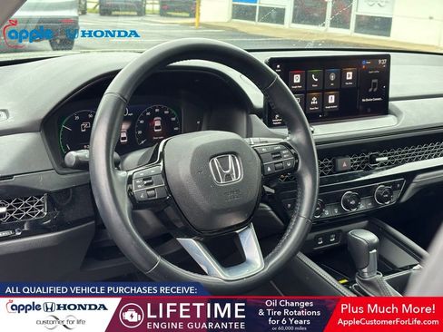 Used 2023 Honda Accord Touring image 5