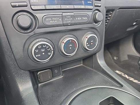 Used 2013 MAZDA MX-5 Miata Club image 19