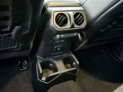 Used 2021 Jeep Wrangler Unlimited Rubicon w/ LED Lighting Group image 28