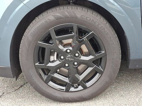 Used 2025 Kia Carnival SX Prestige image 8