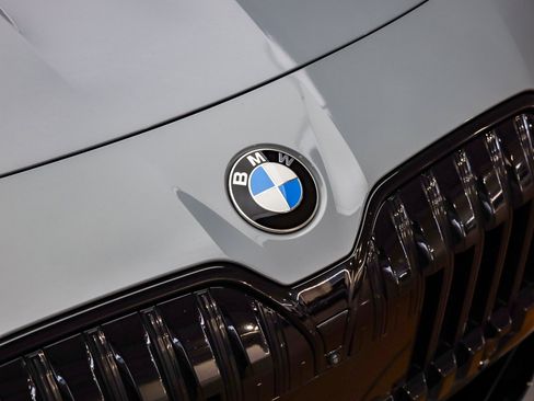 Certified 2023 BMW 760i xDrive w/ Parking Assistance Package image 9