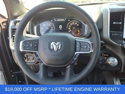 New 2026 RAM 1500 Laramie AWD/4WD image 18