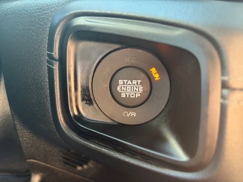 Used 2024 Jeep Wrangler Unlimited Rubicon 4xe AWD/4WD image 30