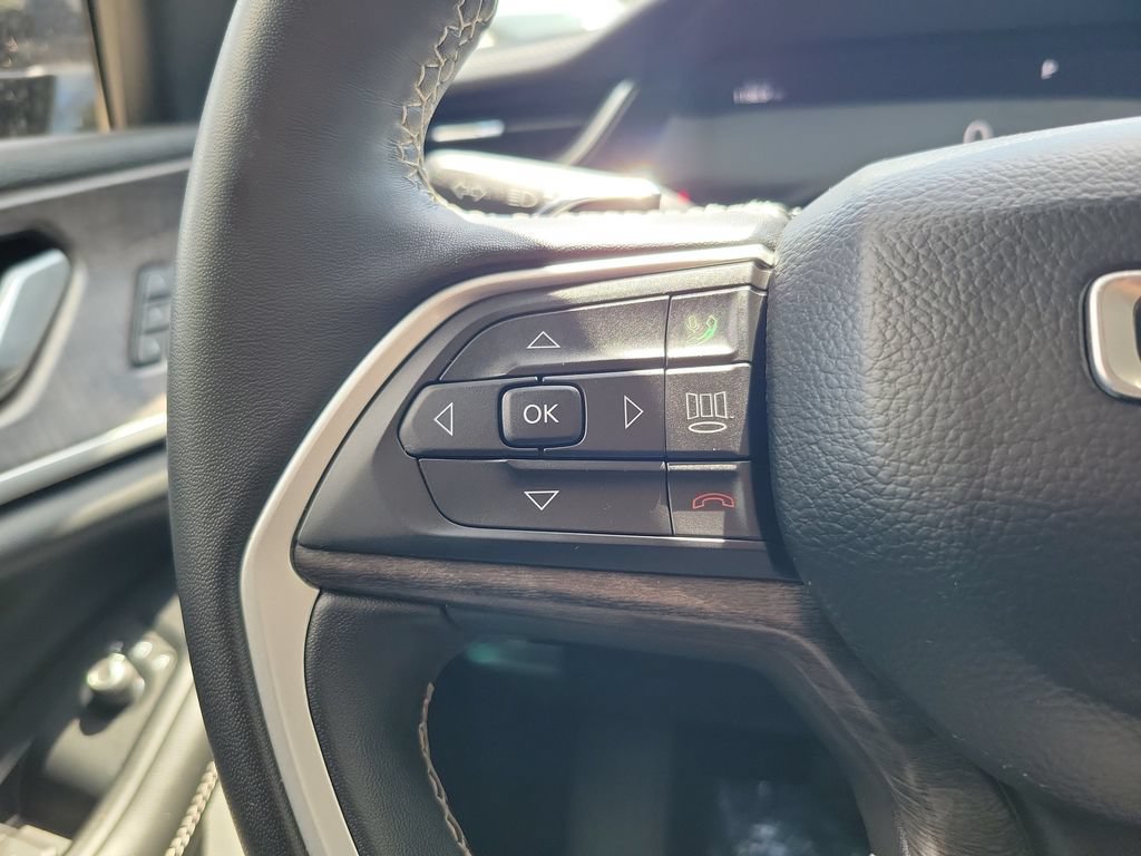 Used 2022 Jeep Grand Cherokee Limited RWD image 22