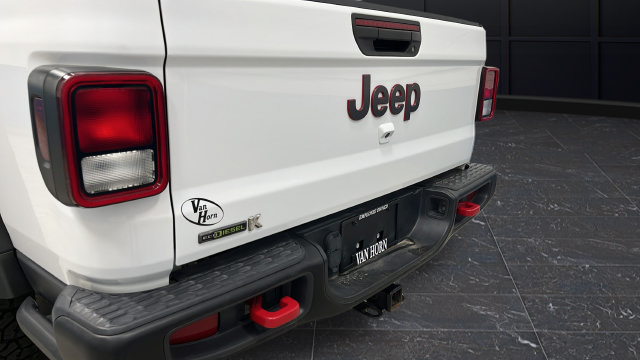 Used 2021 Jeep Gladiator Rubicon w/ Trailer Tow Package AWD/4WD image 33