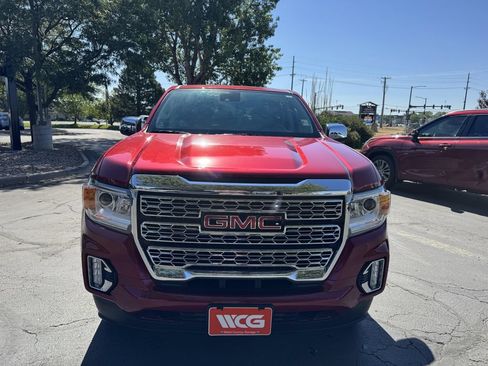 Used 2022 GMC Canyon Denali AWD/4WD image 2
