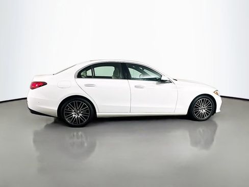 Used 2023 Mercedes-Benz C 300 4MATIC Sedan image 5