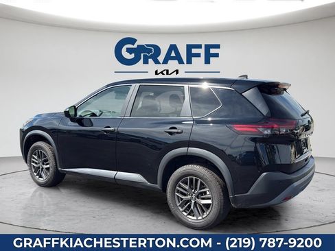 Used 2023 Nissan Rogue S AWD/4WD image 4