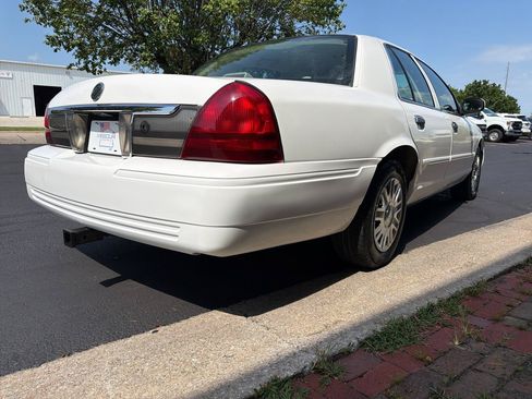 Used 2008 Mercury Grand Marquis GS RWD image 8