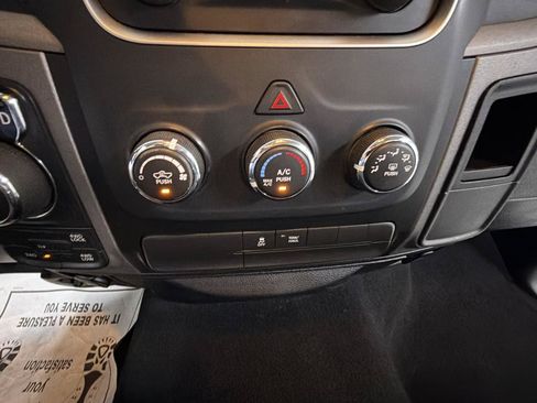 Used 2018 RAM 1500 Express w/ Express Value Package AWD/4WD image 21