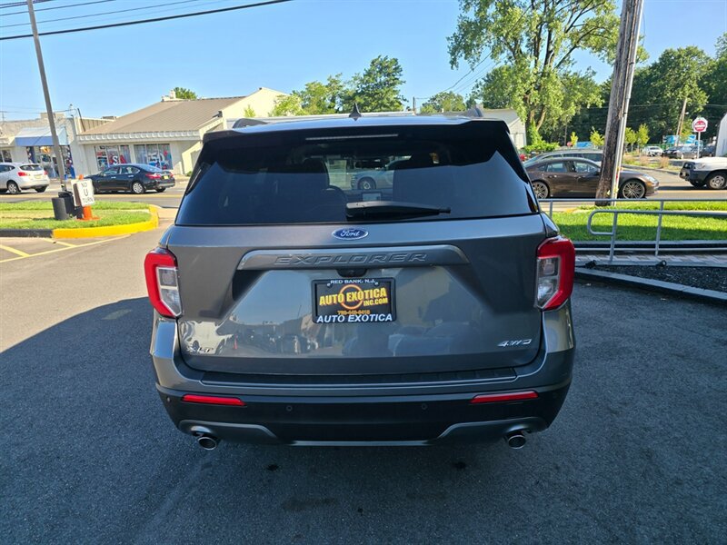 Used 2023 Ford Explorer XLT w/ Equipment Group 202A AWD/4WD image 24