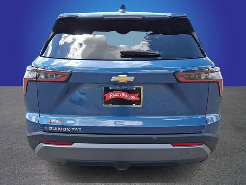 Used 2025 Chevrolet Equinox LT AWD/4WD image 5