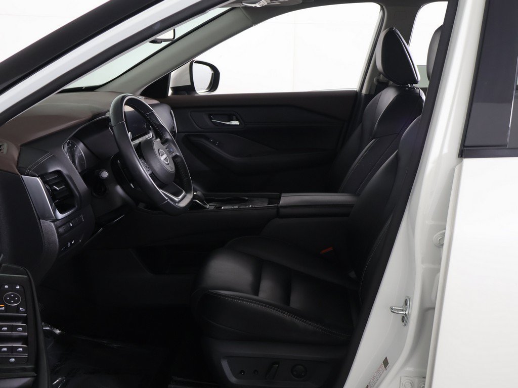 Used 2023 Nissan Rogue SL FWD image 25