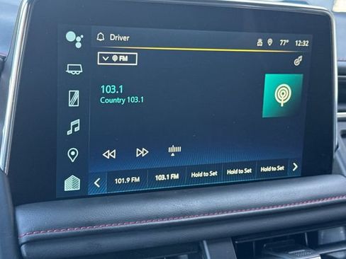 Used 2024 Chevrolet Suburban RST RWD image 21