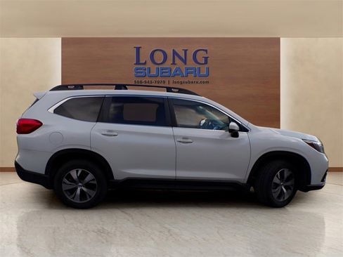 Used 2019 Subaru Ascent Premium image 5