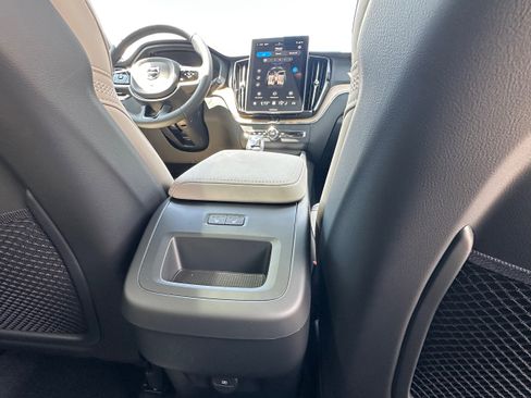 New 2026 Volvo XC60 B5 Core w/ Climate Package image 11