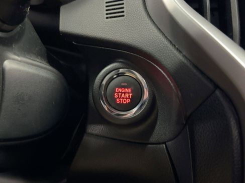 Used 2019 Subaru Ascent Premium image 24