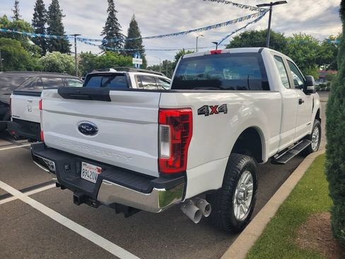 Used 2019 Ford F250 XL w/ Power Equipment Group AWD/4WD image 3
