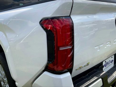 Certified 2024 Toyota Tacoma SR5 AWD/4WD image 51