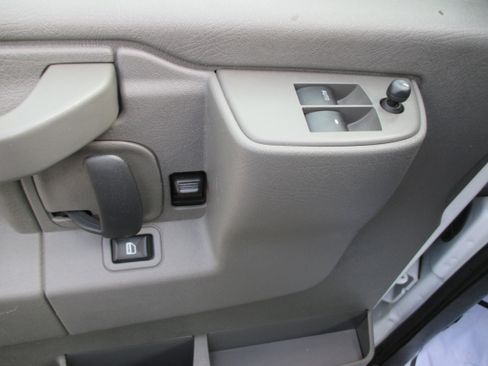 Used 2023 Chevrolet Express 2500 w/ Driver Convenience Package image 11