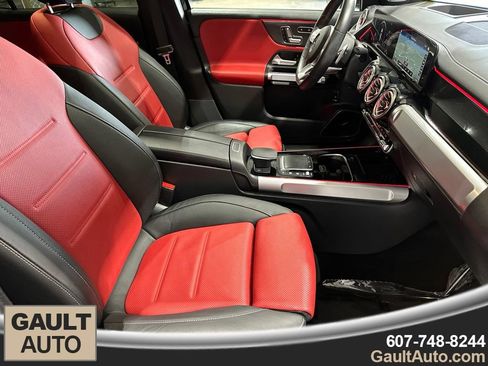 Used 2023 Mercedes-Benz GLB 35 AMG 4MATIC image 18