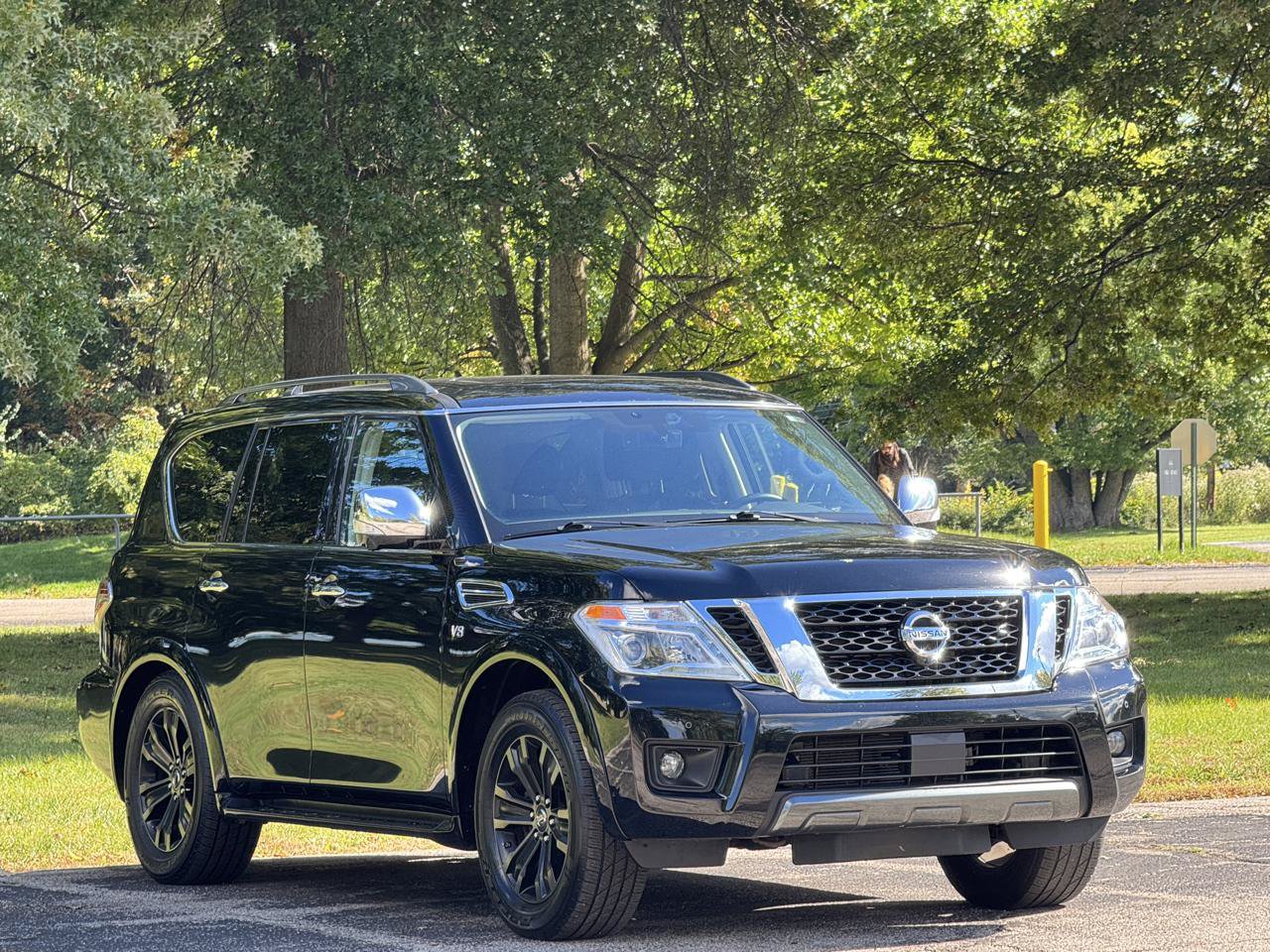 Used 2019 Nissan Armada Platinum AWD/4WD image 2