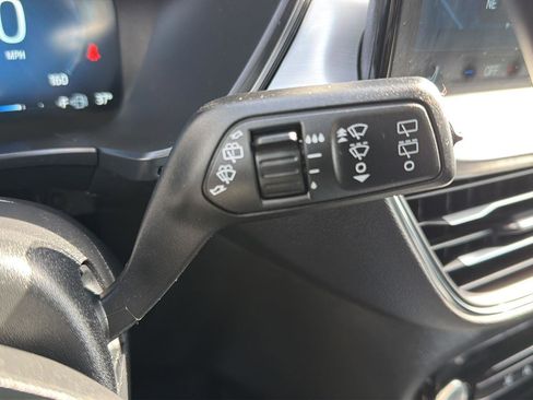 Used 2025 Ford Escape Platinum image 23