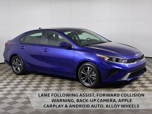 Used 2023 Kia Forte LXS image 1