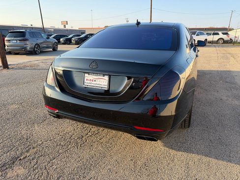 Used 2016 Mercedes-Benz Maybach S 600 image 6