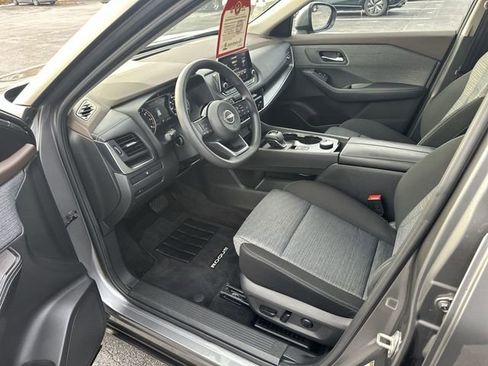 Certified 2023 Nissan Rogue SV image 10