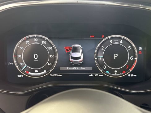 New 2026 Jaguar F-PACE R-Dynamic S AWD/4WD image 32