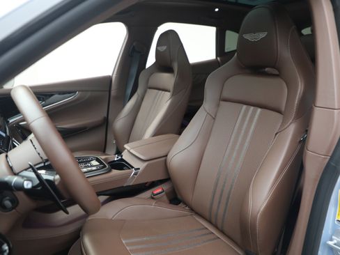 Used 2026 Aston Martin DBX 707 AWD/4WD image 16