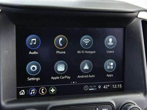 Used 2024 GMC Terrain SLT image 14