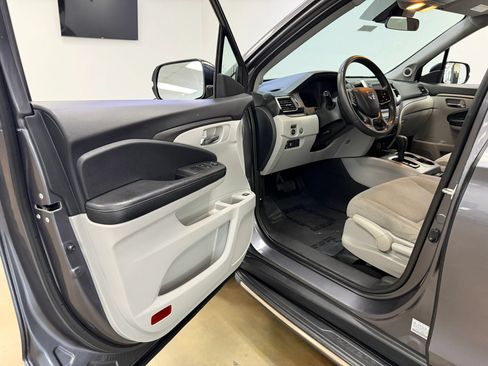 Used 2019 Honda Pilot LX image 13