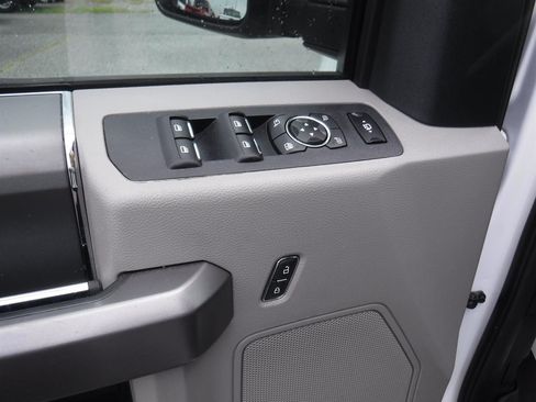 Used 2020 Ford F250 XLT w/ XLT Premium Package AWD/4WD image 18