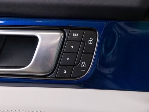 Certified 2023 Porsche Panamera 4 Platinum Edition AWD/4WD image 20