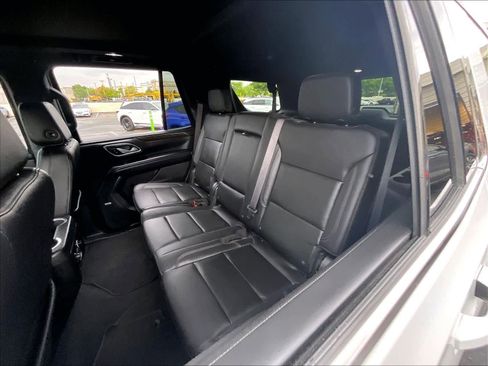 Used 2021 Chevrolet Tahoe LT w/ LT Signature Package image 26