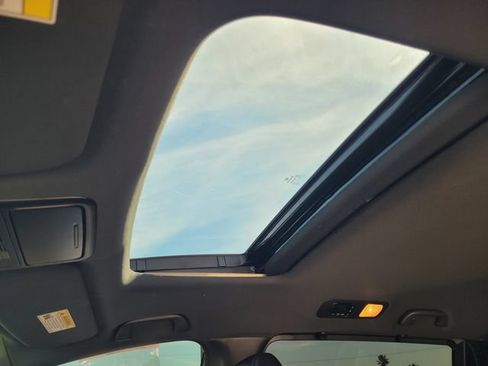 Used 2025 Honda Odyssey Sport-L image 18