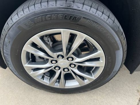 Certified 2023 Cadillac XT5 Premium Luxury AWD/4WD image 10