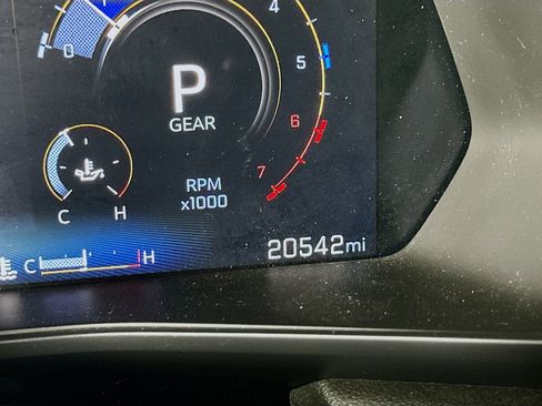 Used 2024 Chevrolet Colorado W/T image 18